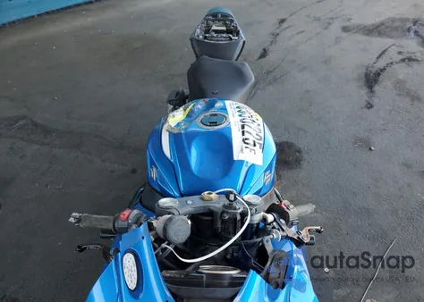 2015 Suzuki Gsx-R600 из США, поврежденный, VIN JS1GN7FA9F2101005